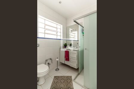 Casa à venda com 525m², 4 quartos e 4 vagas Casa à venda com 525m², 4 quartos e 4 vagasBanheiro da Suíte 1