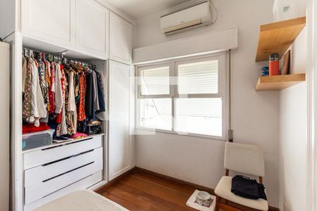 Casa à venda com 525m², 4 quartos e 4 vagas Casa à venda com 525m², 4 quartos e 4 vagasQuarto da Suíte 1