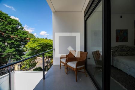 Casa à venda com 700m², 2 quartos e 10 vagasSacada/Quarto 2