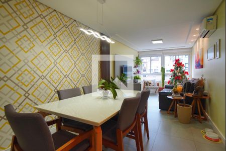 Sala de apartamento à venda com 2 quartos, 68m² em Petrópolis, Porto Alegre