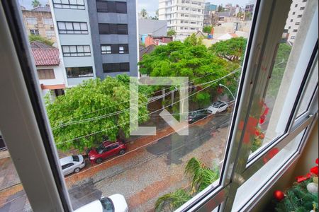 Sala - Vista de apartamento à venda com 2 quartos, 68m² em Petrópolis, Porto Alegre