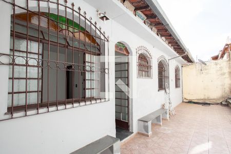 Casa para alugar com 80m², 2 quartos e 1 vagaFachada