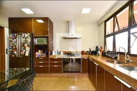Apartamento à venda com 420m², 4 quartos e 5 vagasCozinha