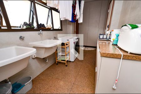 Apartamento à venda com 420m², 4 quartos e 5 vagasArea serviço