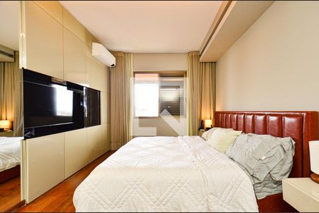 Apartamento à venda com 420m², 4 quartos e 5 vagasSuite