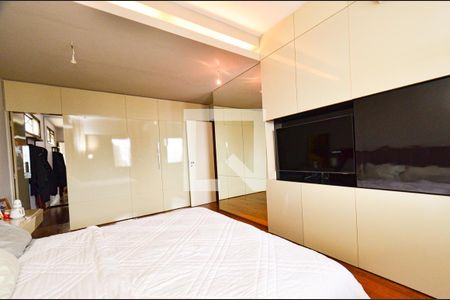 Apartamento à venda com 420m², 4 quartos e 5 vagasSuite