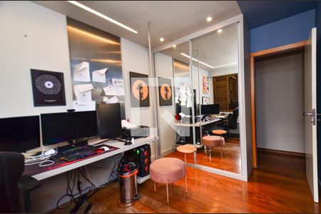 Apartamento à venda com 420m², 4 quartos e 5 vagasQuarto1