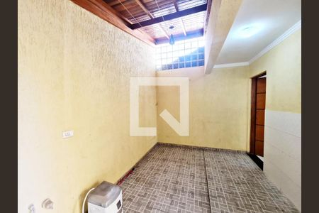 Casa à venda com 126m², 3 quartos e 3 vagas Casa à venda com 126m², 3 quartos e 3 vagasÁrea de Serviço