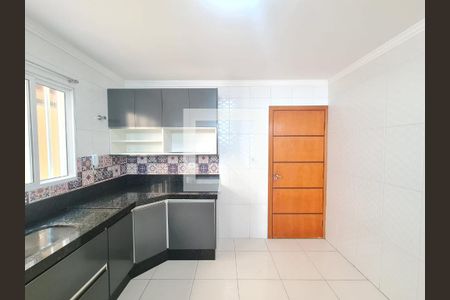 Casa à venda com 126m², 3 quartos e 3 vagas Casa à venda com 126m², 3 quartos e 3 vagasCozinha