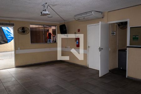 Apartamento para alugar com 43m², 2 quartos e sem vagaÁrea comum - Salão de festas