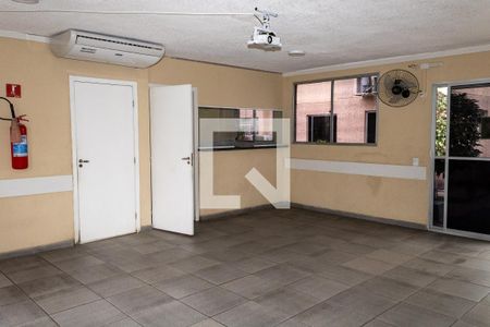 Apartamento para alugar com 43m², 2 quartos e sem vagaÁrea comum - Salão de festas