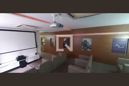 Apartamento à venda com 57m², 2 quartos e 1 vagaCinema