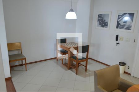 Apartamento à venda com 57m², 2 quartos e 1 vagaÁrea comum 