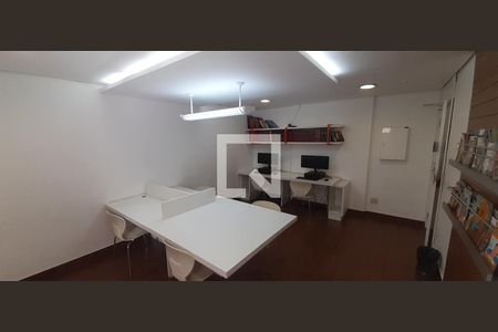 Apartamento à venda com 57m², 2 quartos e 1 vagaÁrea comum 