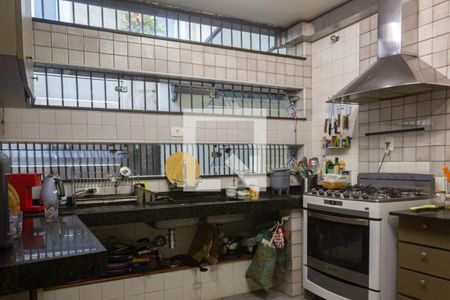 Casa à venda com 252m², 3 quartos e 3 vagasCozinha