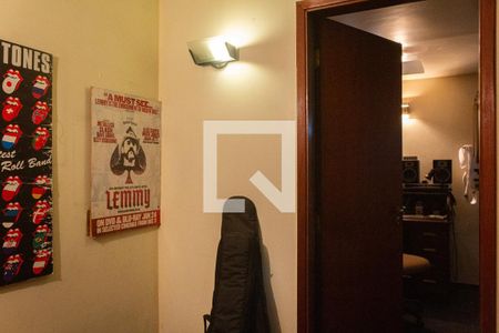 Casa à venda com 252m², 3 quartos e 3 vagasQuarto de Serviço