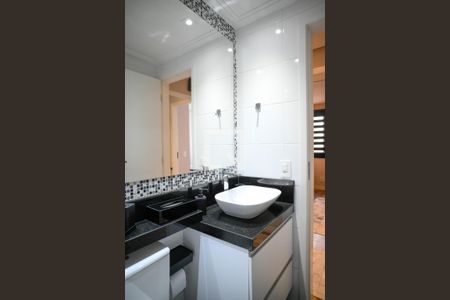 Apartamento à venda com 79m², 3 quartos e 2 vagas Apartamento à venda com 79m², 3 quartos e 2 vagasBanheiro