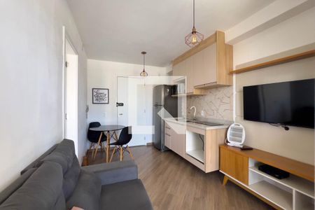 Sala e cozinha de apartamento para alugar com 1 quarto, 35m² em Ipiranga, São Paulo