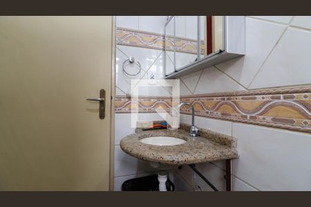 Casa à venda com 127m², 3 quartos e 2 vagasBanheiro