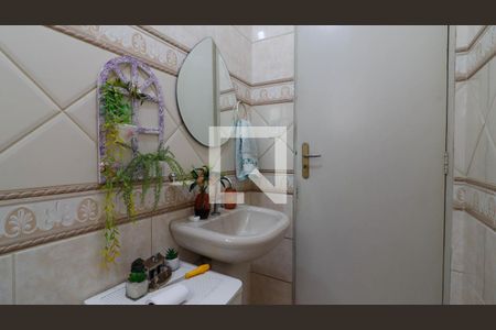 Casa à venda com 127m², 3 quartos e 2 vagasLavabo