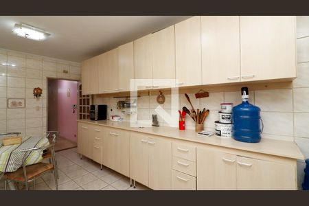 Casa à venda com 127m², 3 quartos e 2 vagasCozinha