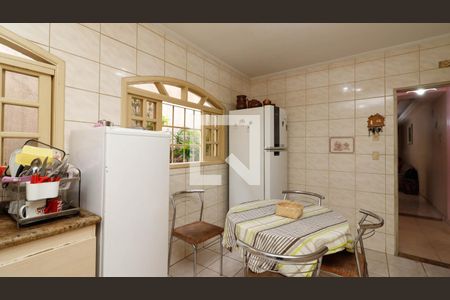 Casa à venda com 127m², 3 quartos e 2 vagasCozinha