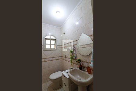 Casa à venda com 127m², 3 quartos e 2 vagasLavabo