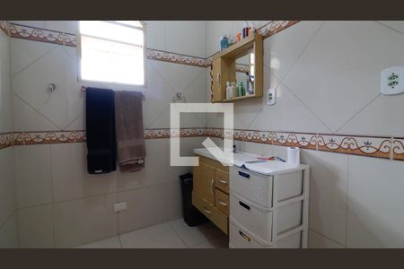 Casa à venda com 127m², 3 quartos e 2 vagasBanheiro da Suíte