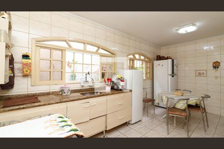 Casa à venda com 127m², 3 quartos e 2 vagasCozinha