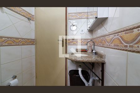 Casa à venda com 127m², 3 quartos e 2 vagasBanheiro