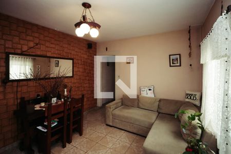 Casa à venda com 190m², 5 quartos e 4 vagasCasa 2: Sala