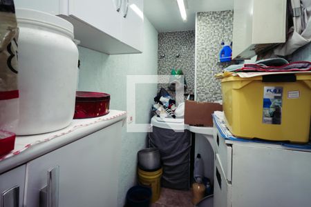 Casa à venda com 190m², 5 quartos e 4 vagasCasa 2: Área de serviço