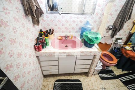 Casa à venda com 190m², 5 quartos e 4 vagasCasa 1: Banheiro