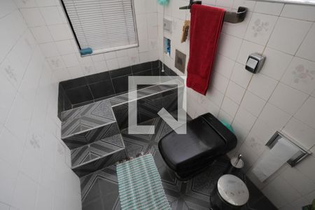 Casa à venda com 190m², 5 quartos e 4 vagasCasa 2: Suíte 1