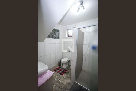 Casa à venda com 190m², 5 quartos e 4 vagasCasa 2: Banheiro