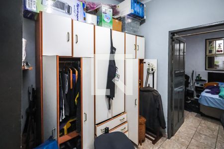 Casa à venda com 190m², 5 quartos e 4 vagasCasa 1: Quarto 2