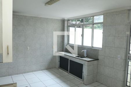 Casa para alugar com 132m², 3 quartos e 3 vagasCozinha