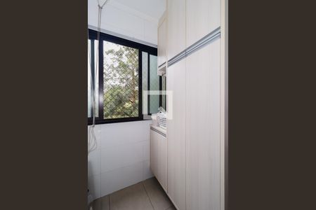 Apartamento à venda com 81m², 2 quartos e 1 vagaÁrea de Serviço