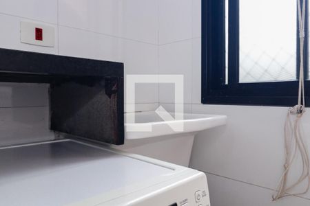 Apartamento à venda com 81m², 2 quartos e 1 vagaÁrea de Serviço