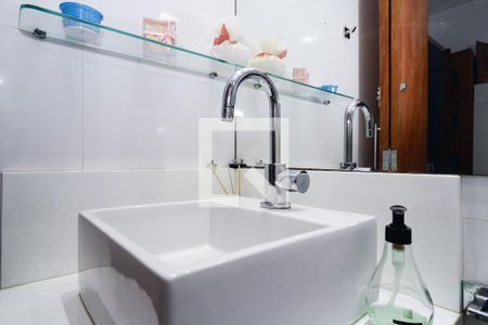 Apartamento à venda com 81m², 2 quartos e 1 vagaBanheiro de Serviço