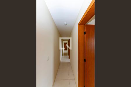 Corredor de apartamento para alugar com 3 quartos, 139m² em Estrela do Oriente, Belo Horizonte