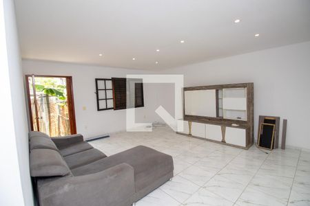 Sala de casa de condomínio para alugar com 2 quartos, 360m² em Vargem Grande, Rio de Janeiro