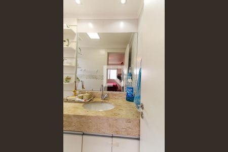 Apartamento à venda com 61m², 2 quartos e 2 vagasBanheiro da Suíte 2