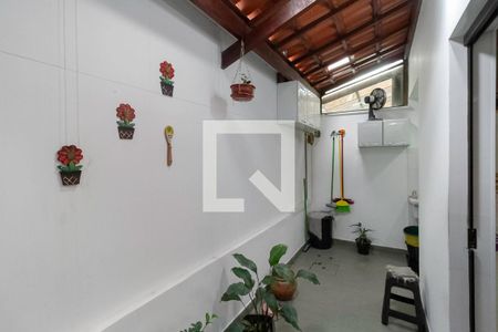 Casa à venda com 126m², 3 quartos e 2 vagas Casa à venda com 126m², 3 quartos e 2 vagasÁrea comum