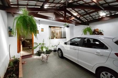 Casa à venda com 126m², 3 quartos e 2 vagas Casa à venda com 126m², 3 quartos e 2 vagasGaragem