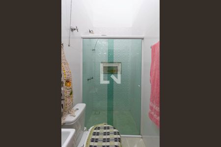 Casa à venda com 126m², 3 quartos e 2 vagas Casa à venda com 126m², 3 quartos e 2 vagasBanheiro social