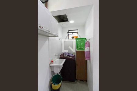 Casa à venda com 126m², 3 quartos e 2 vagas Casa à venda com 126m², 3 quartos e 2 vagasÁrea de serviço