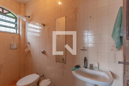 Casa à venda com 363m², 5 quartos e 4 vagas Casa à venda com 363m², 5 quartos e 4 vagasBanheiro de Serviço