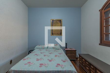 Casa à venda com 363m², 5 quartos e 4 vagas Casa à venda com 363m², 5 quartos e 4 vagasQuarto 3