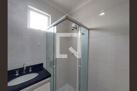 Casa à venda com 185m², 3 quartos e 2 vagasBanheiro 2